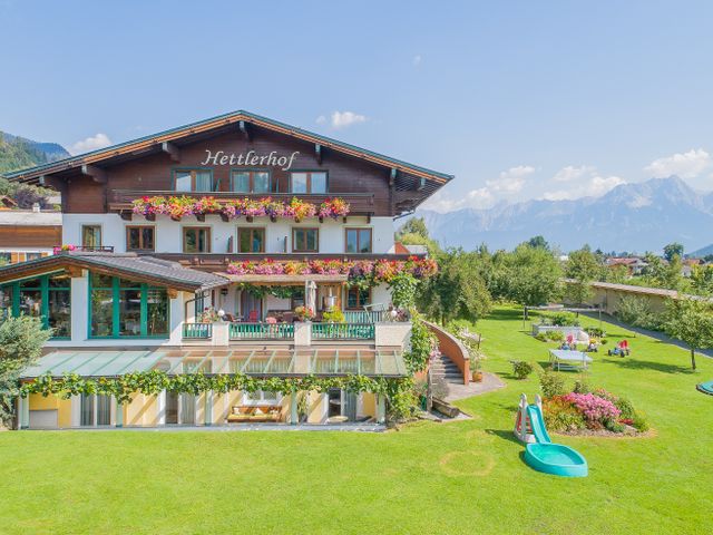 Hotel & Bauernhof Hettlerhof in Maishofen