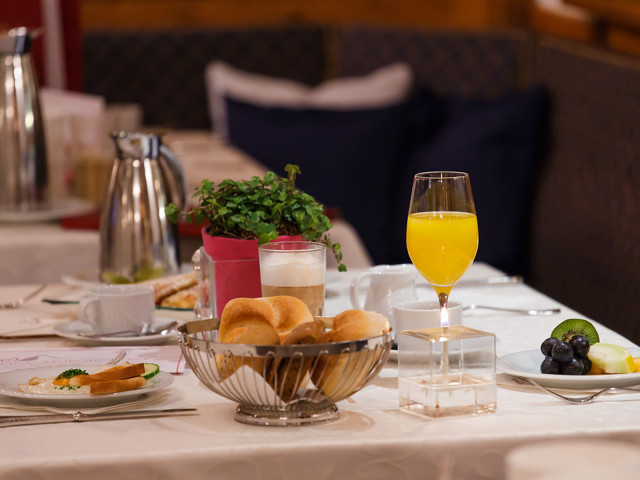 Sport- und Familienhotel Alpenblick in Zell am See