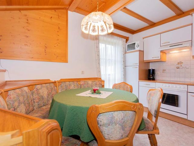 Ferienwohnungen Mayrhofer