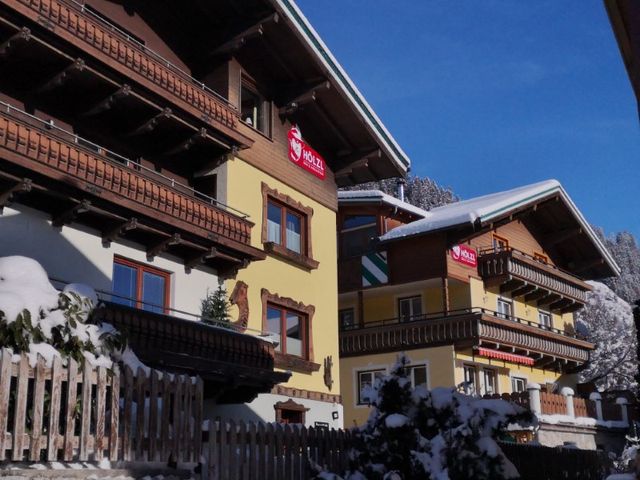 Hölzl Bed & Breakfast