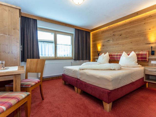 Hölzl Bed & Breakfast